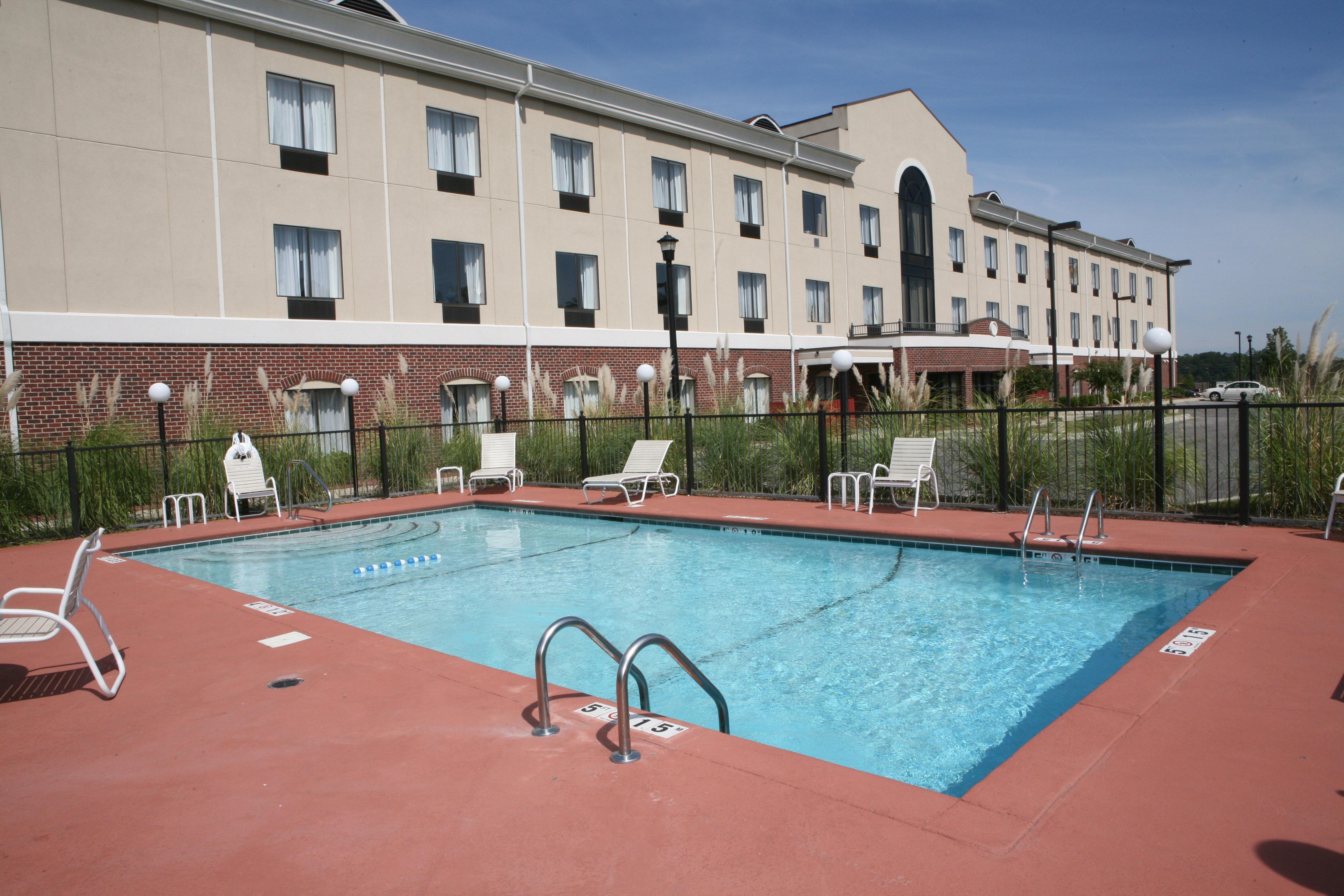 Holiday Inn Express Hotel & Suites Pell City Exterior foto